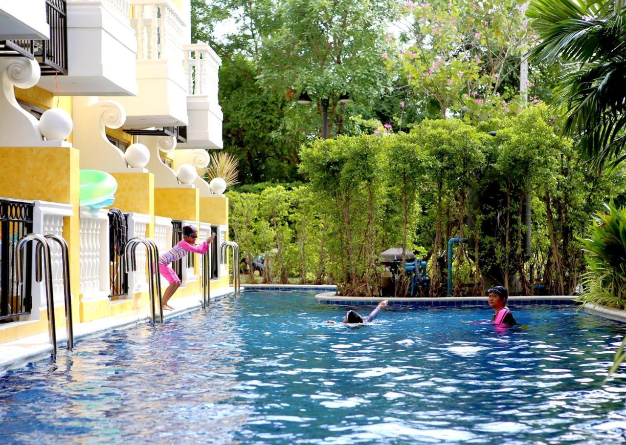 Venetian Poseidon Pool Aparthotel Jomtien Beach