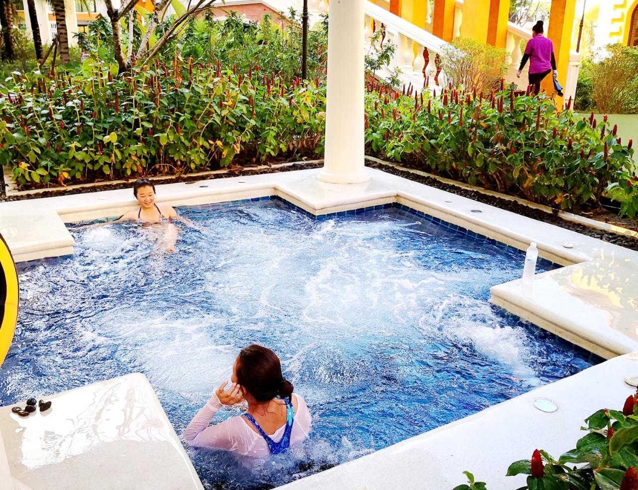Aparthotel Venetian Poseidon Pool