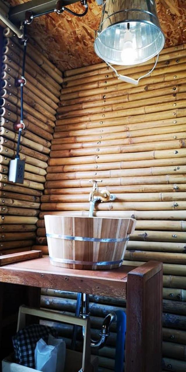Hotel The Mud Bamboo Cafe And Beds Ban Bang Po
