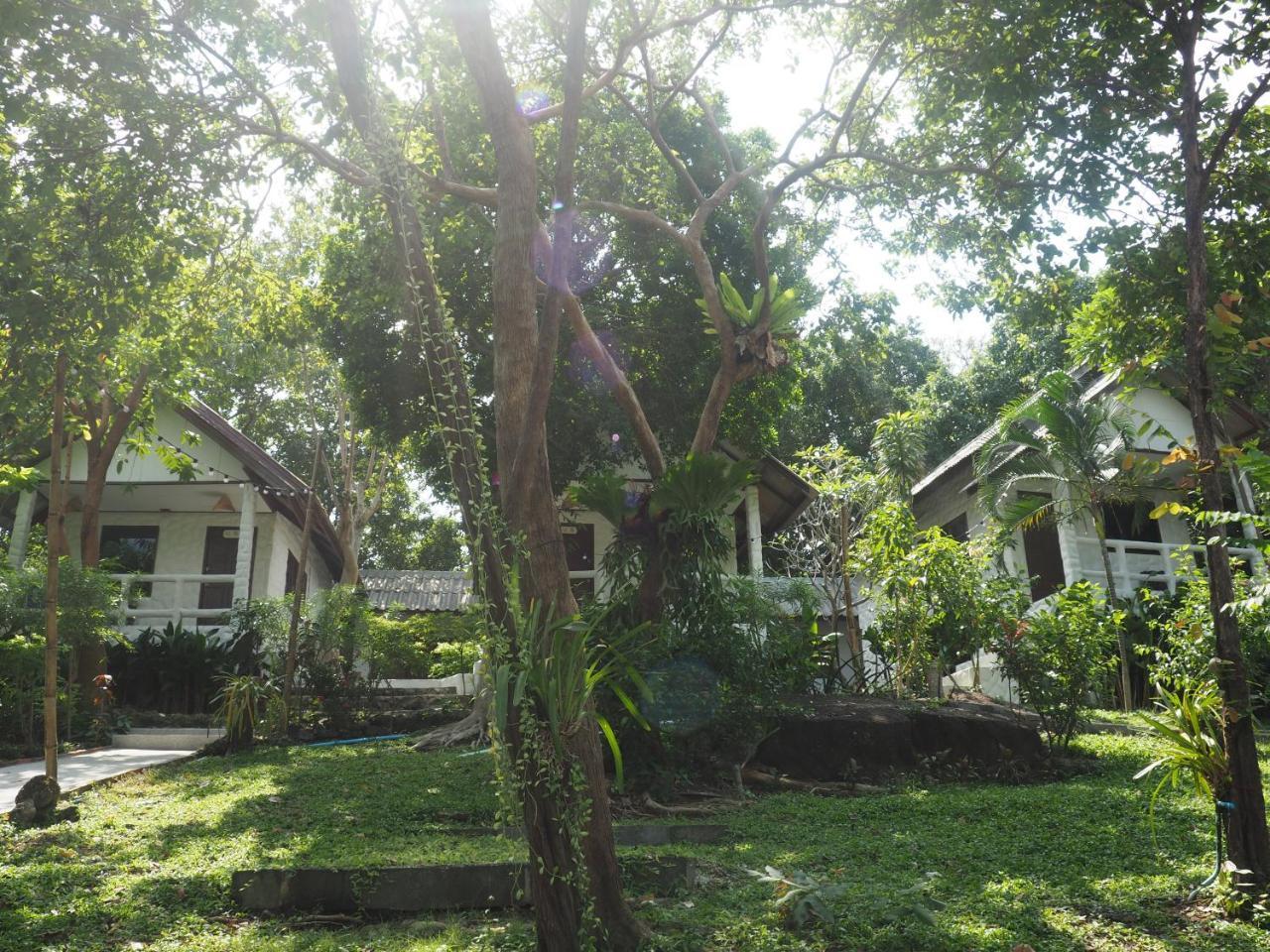 Sonic Hill Resort *