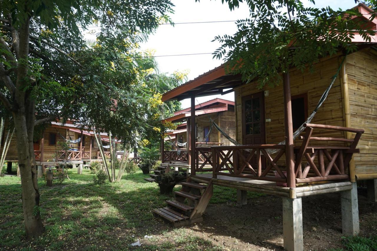 Family Hut Pai