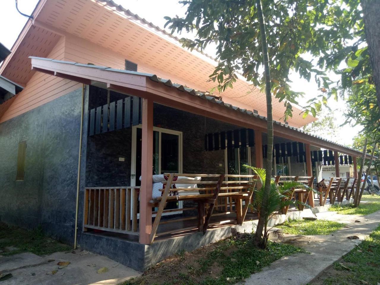 Resort Family Hut Pai