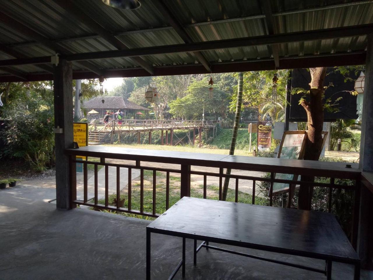 Family Hut Pai