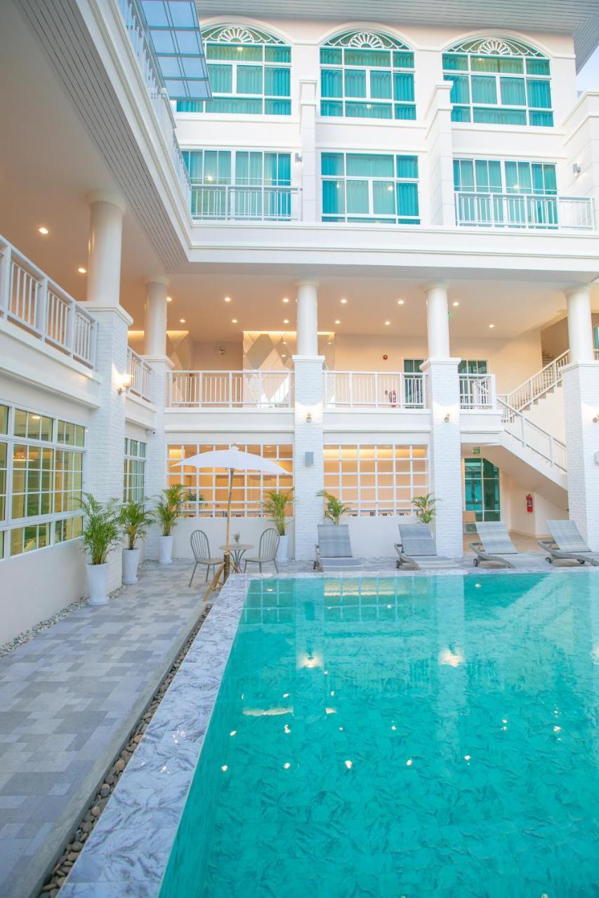 De Hug & 4* Chiang Rai