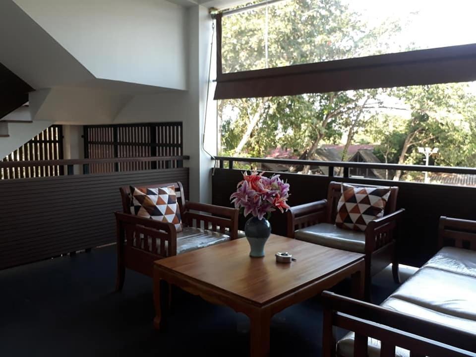 Sunset Marina Hotel