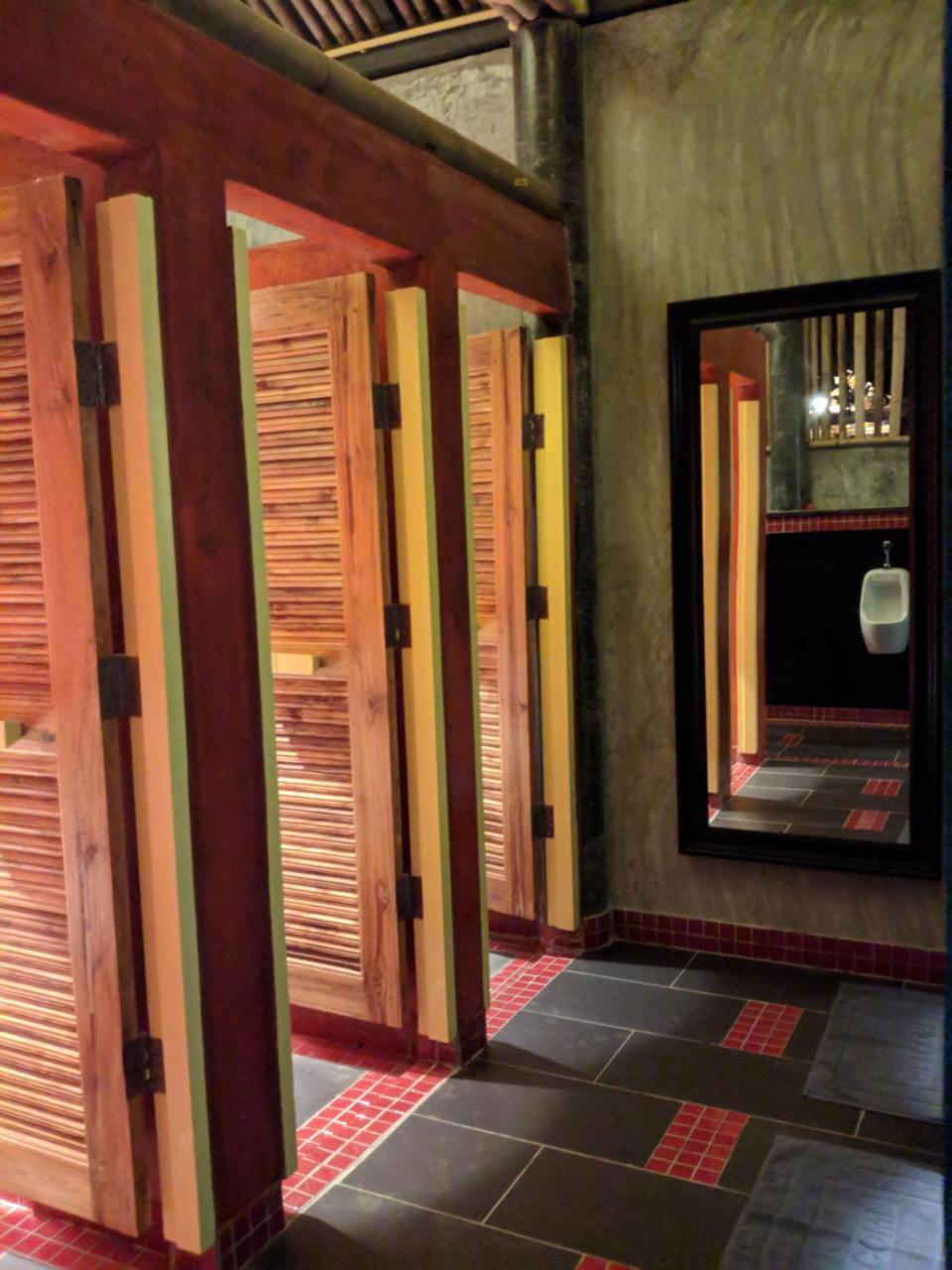 Aha Lanta Cozy Hostel