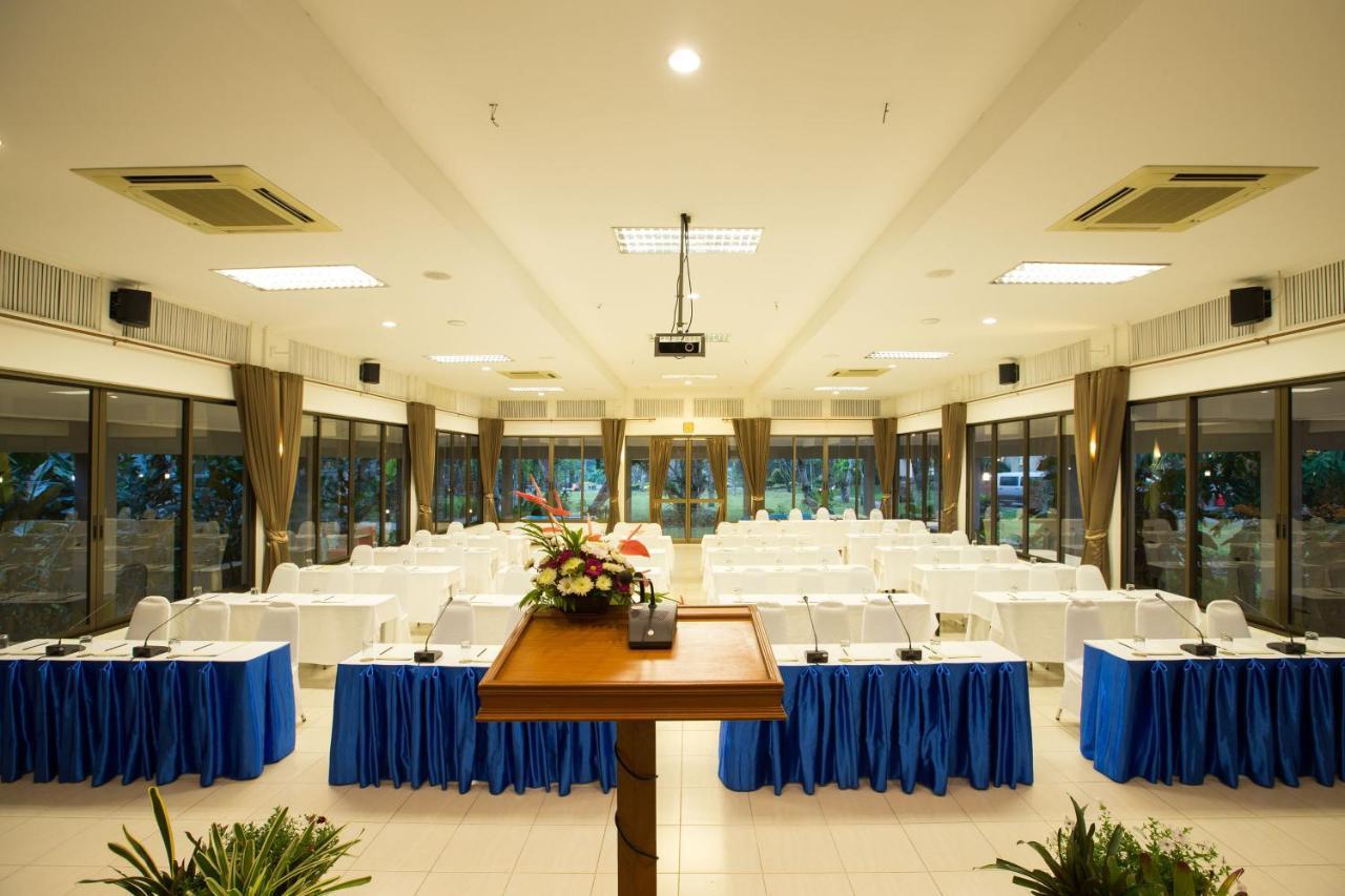 Resort The Imperial River House Resort,
