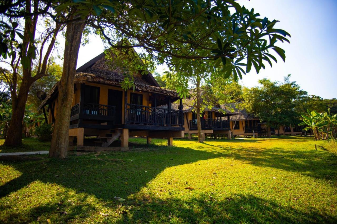 Lodge Phu Pai Art