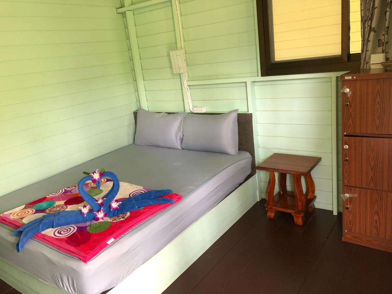 Resort Family Huts