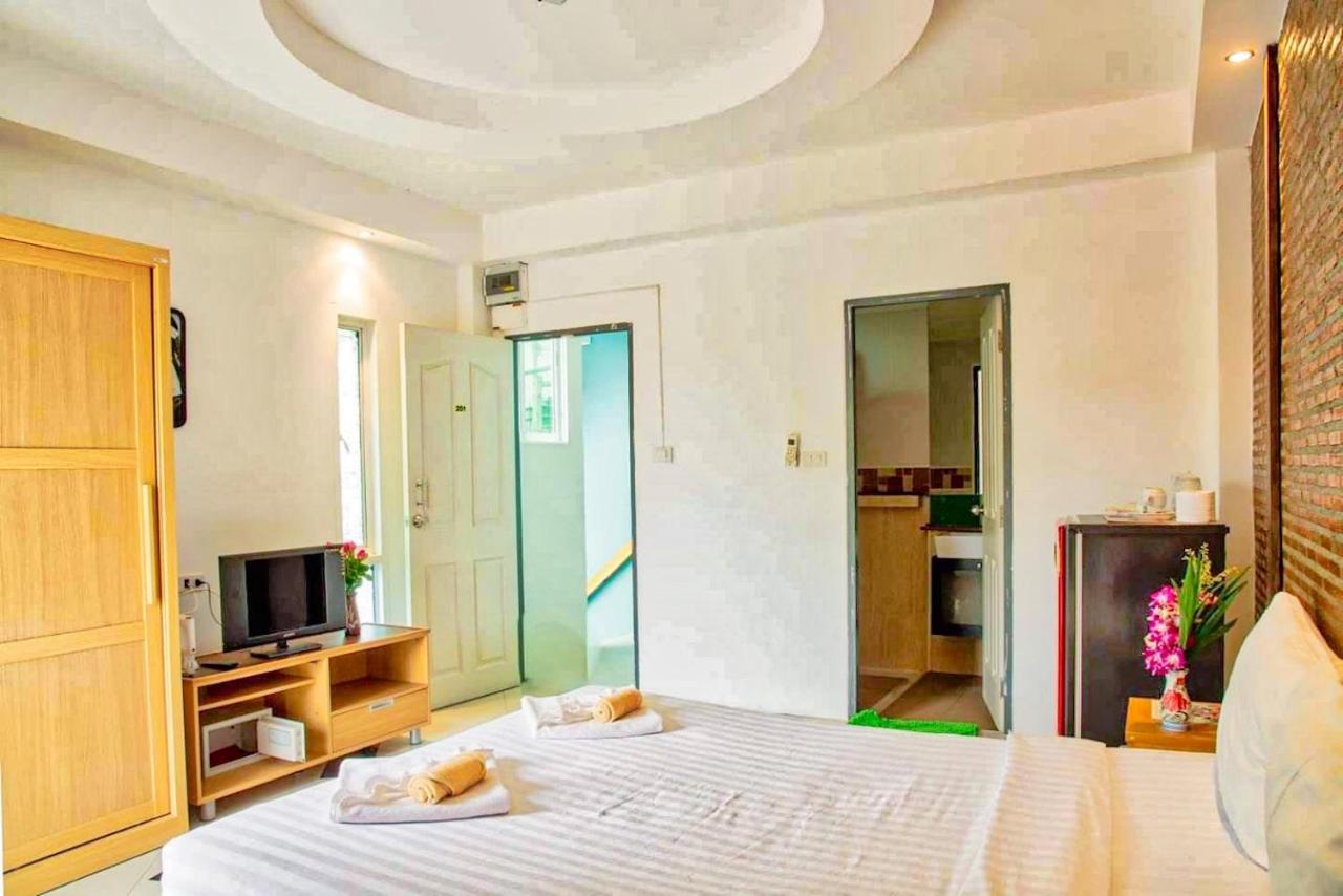 Thai Orange Magic Guest house