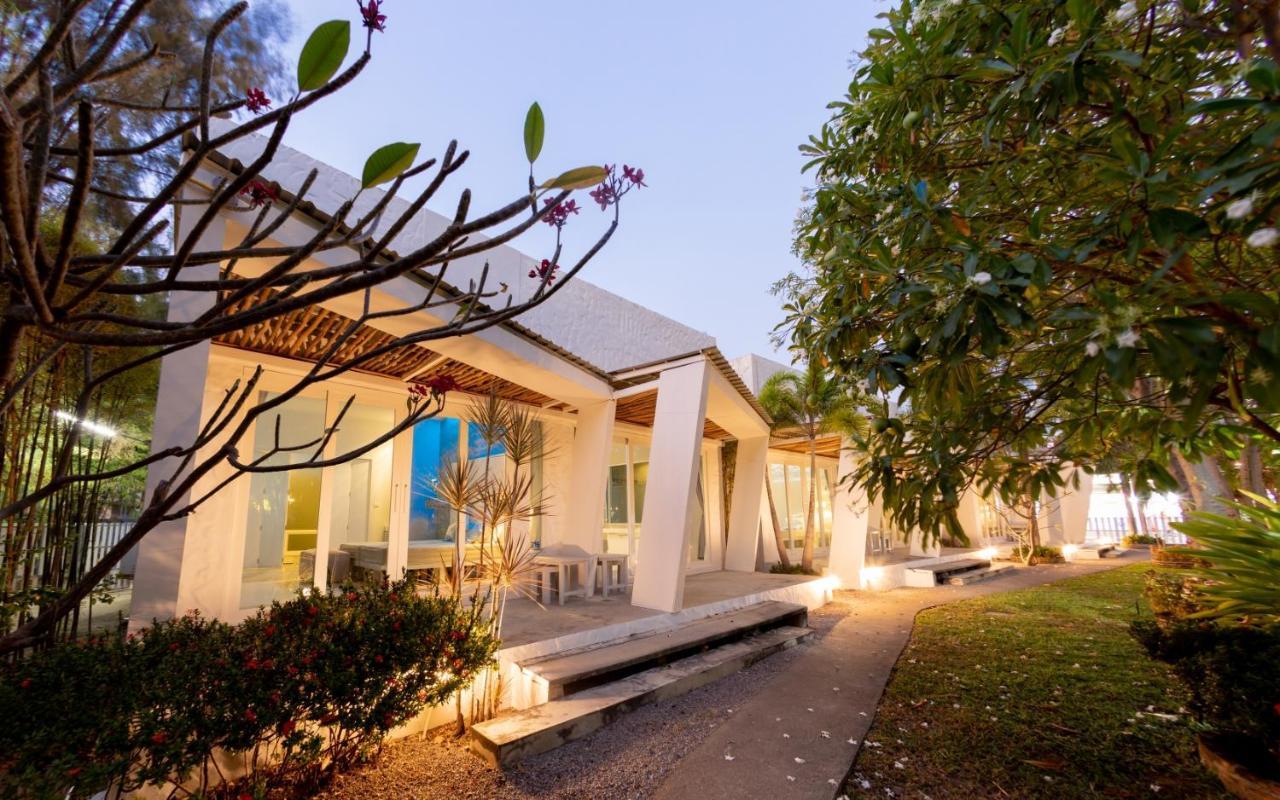 Kochira Hotel Hua Hin