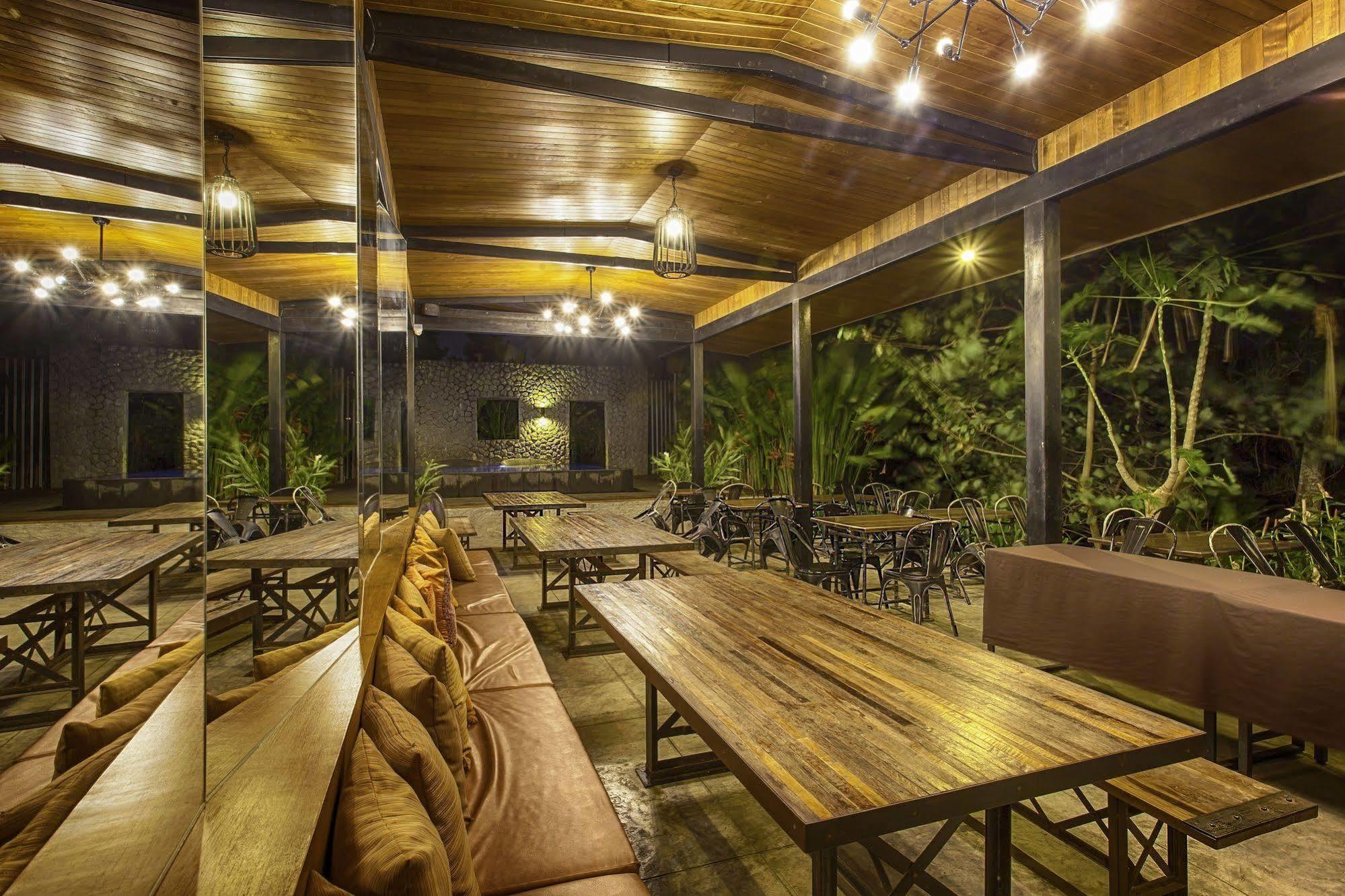 Hotel Escape De Phuket