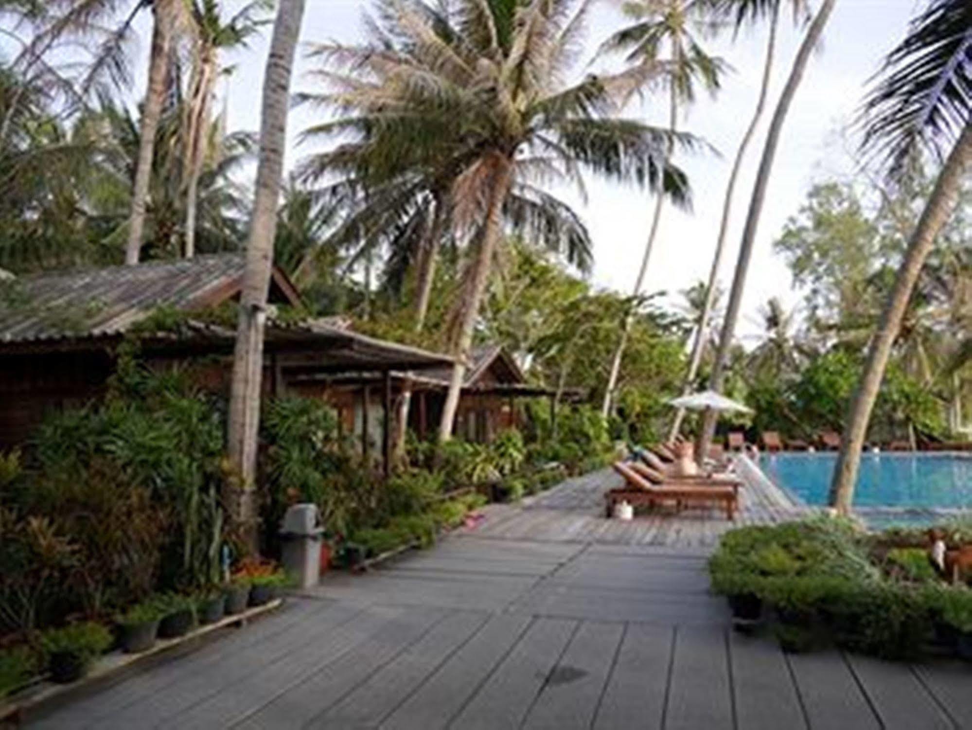 Sunset Cove 2*