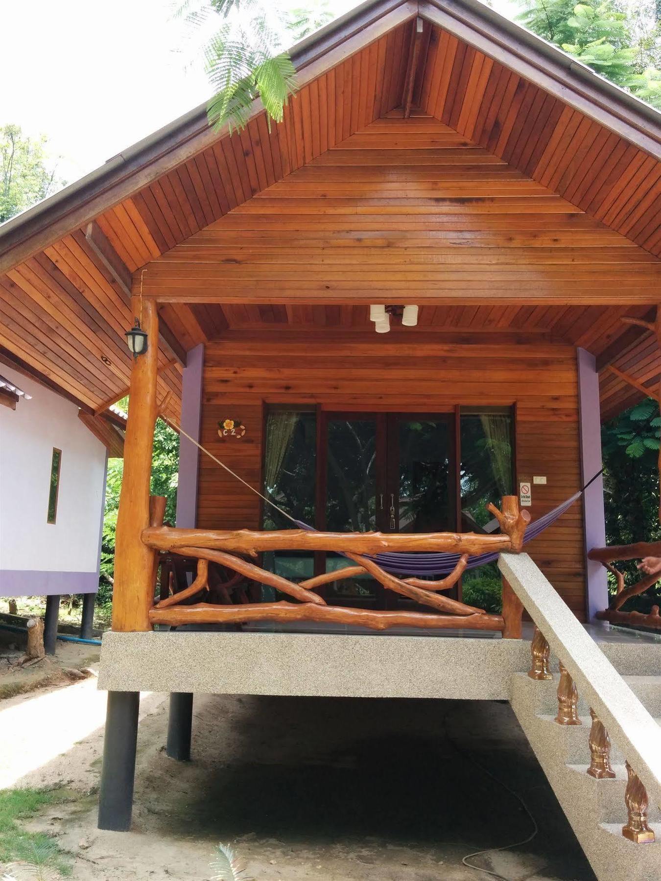 Ban Tai Resort 2*