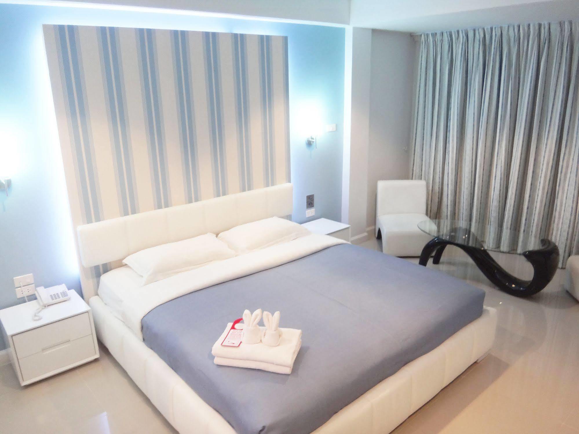 Access Hotel