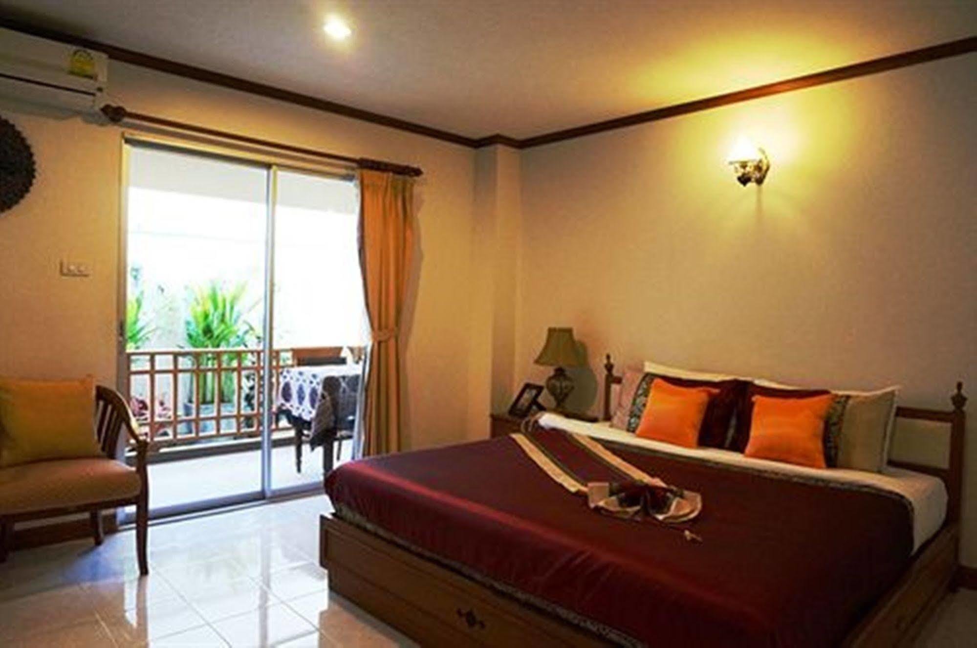 White - Sha Certified Hotel 2*