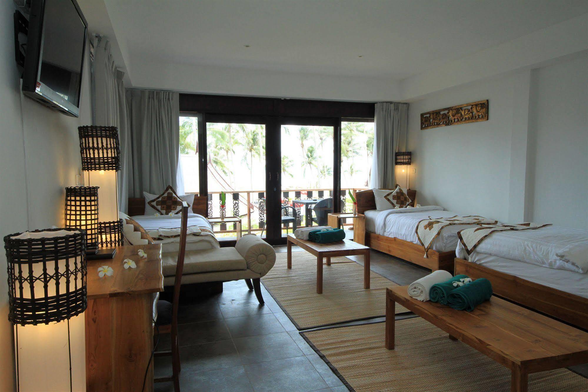 Kupu Kupu Phangan & 5*
