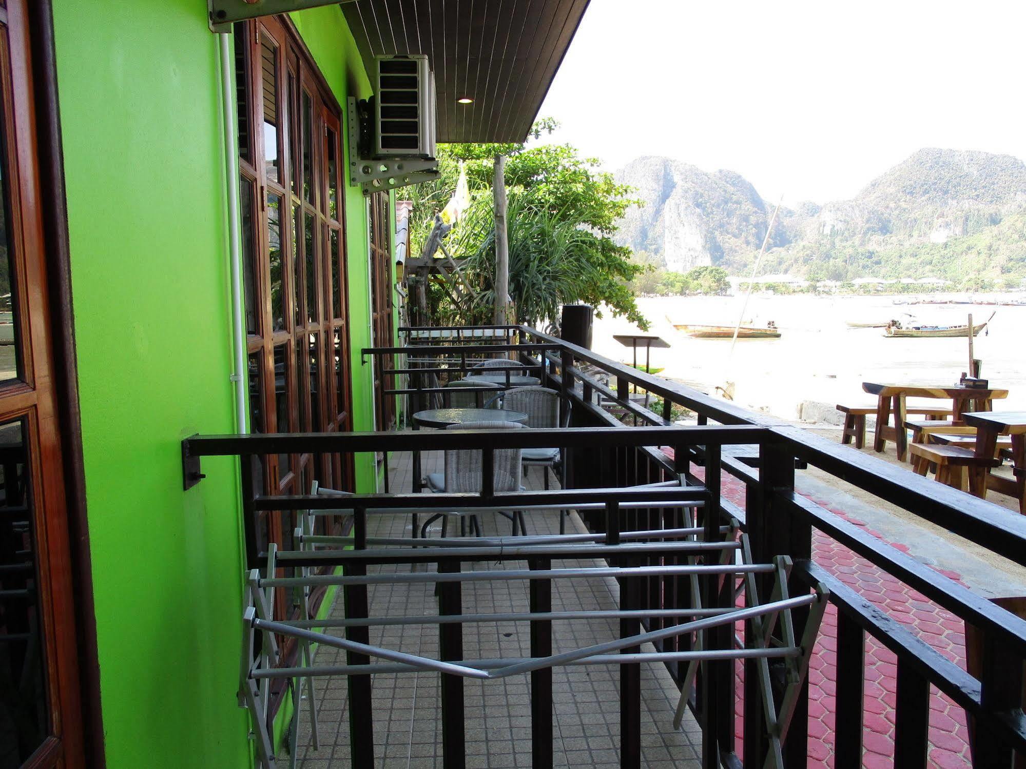 Phi Phi Green House
