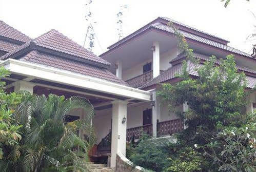 Baan Busaba 2*