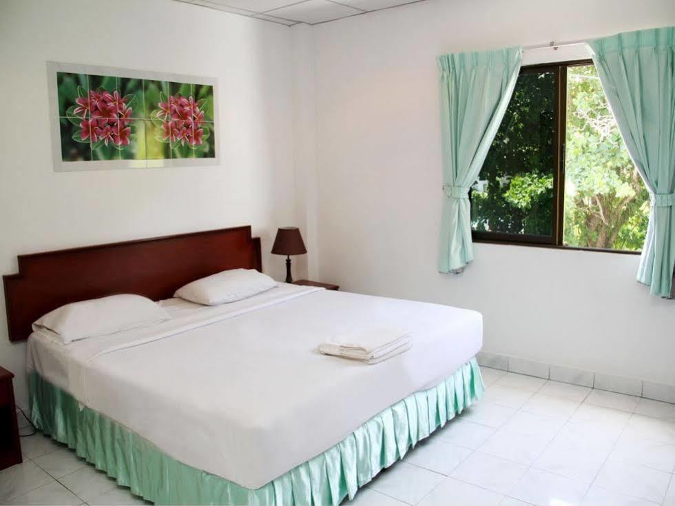 Casa de hóspedes Welcome @ Karon Beach. Single From Only 500 Baht 2*