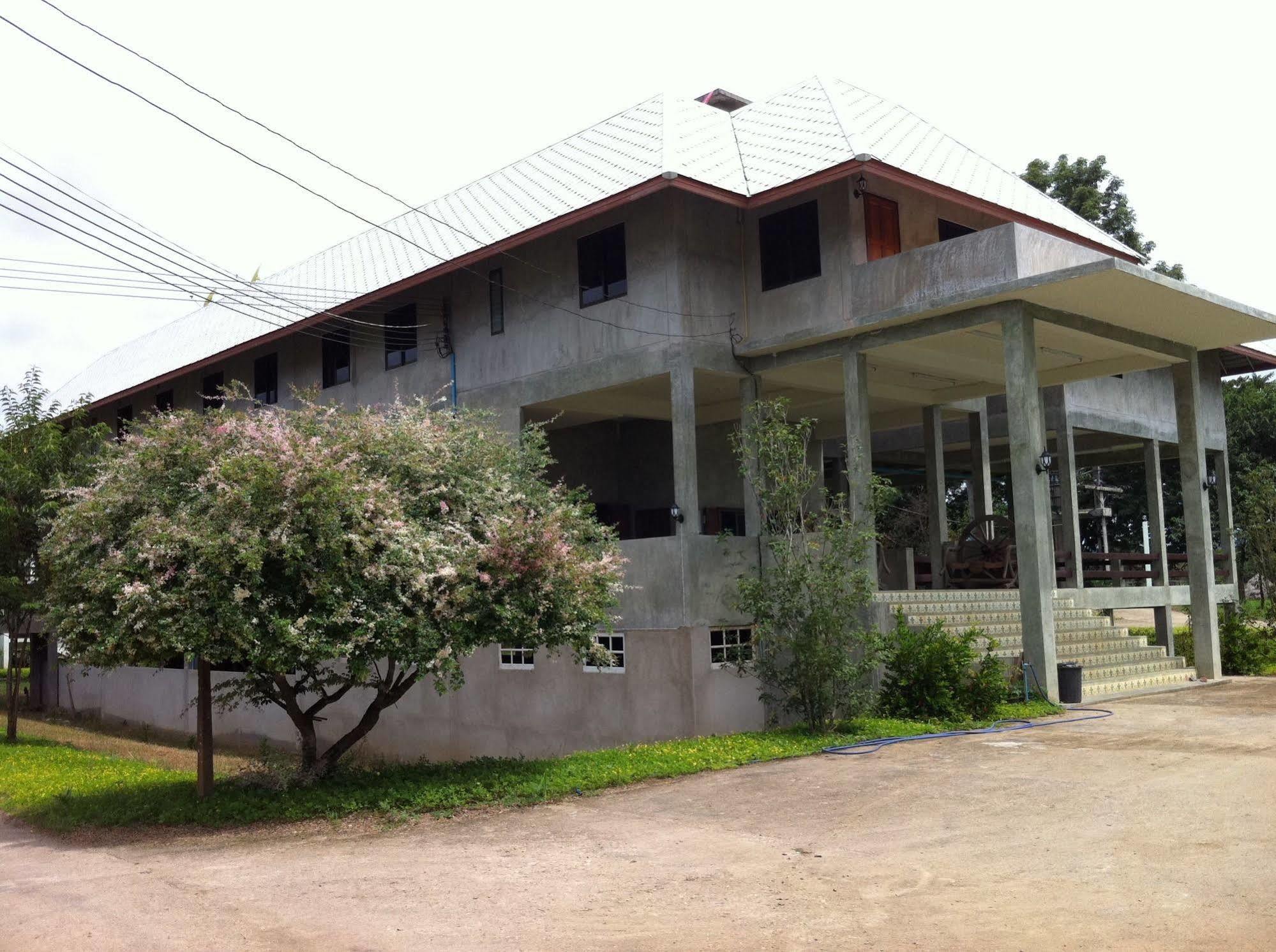 Backpackers Paradise (adults Only) * Pai