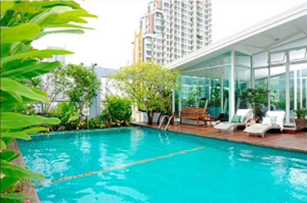 Sabai Sathorn *