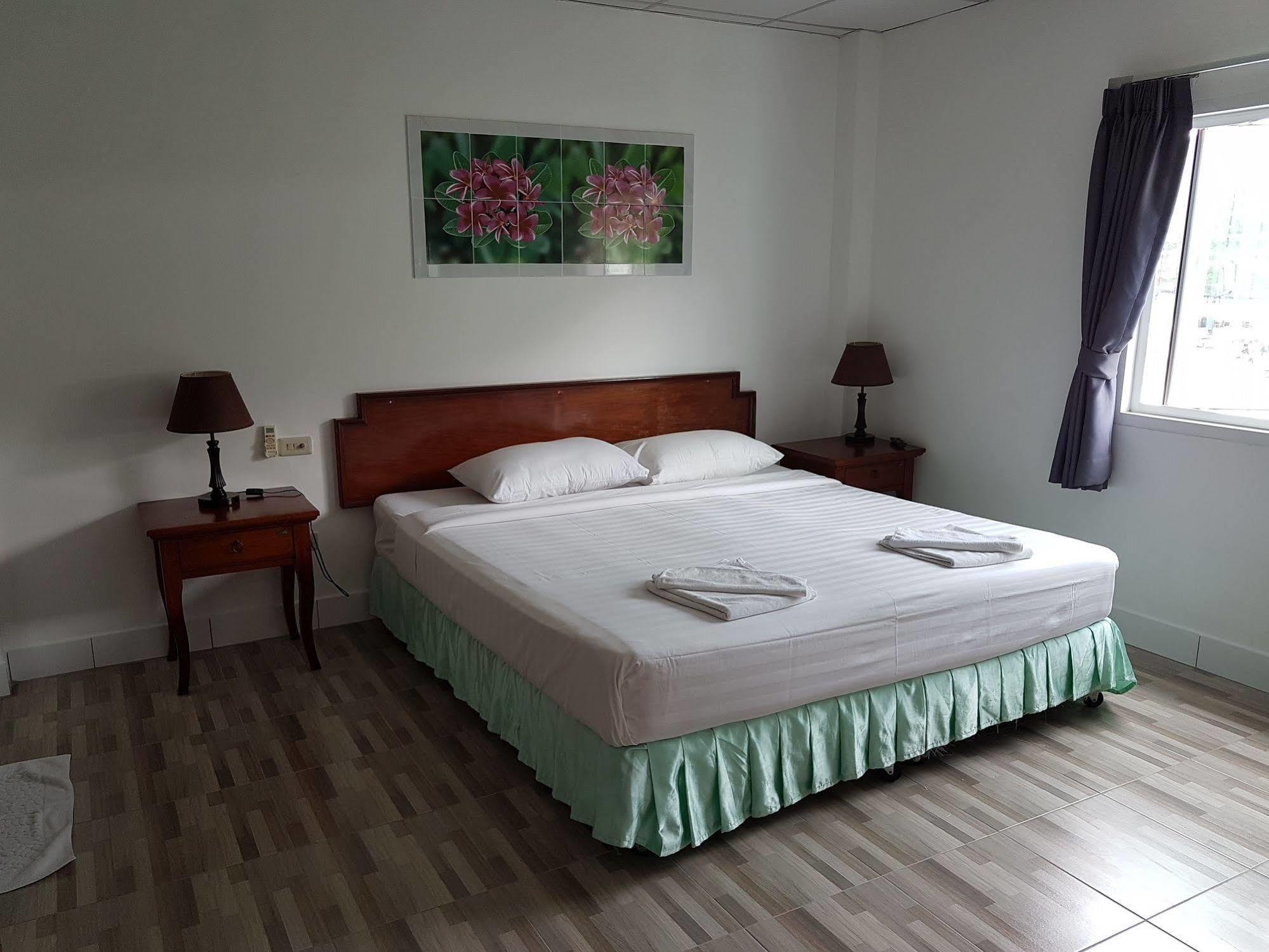 Welcome @ Karon Beach. Single From Only 500 Baht Phuket