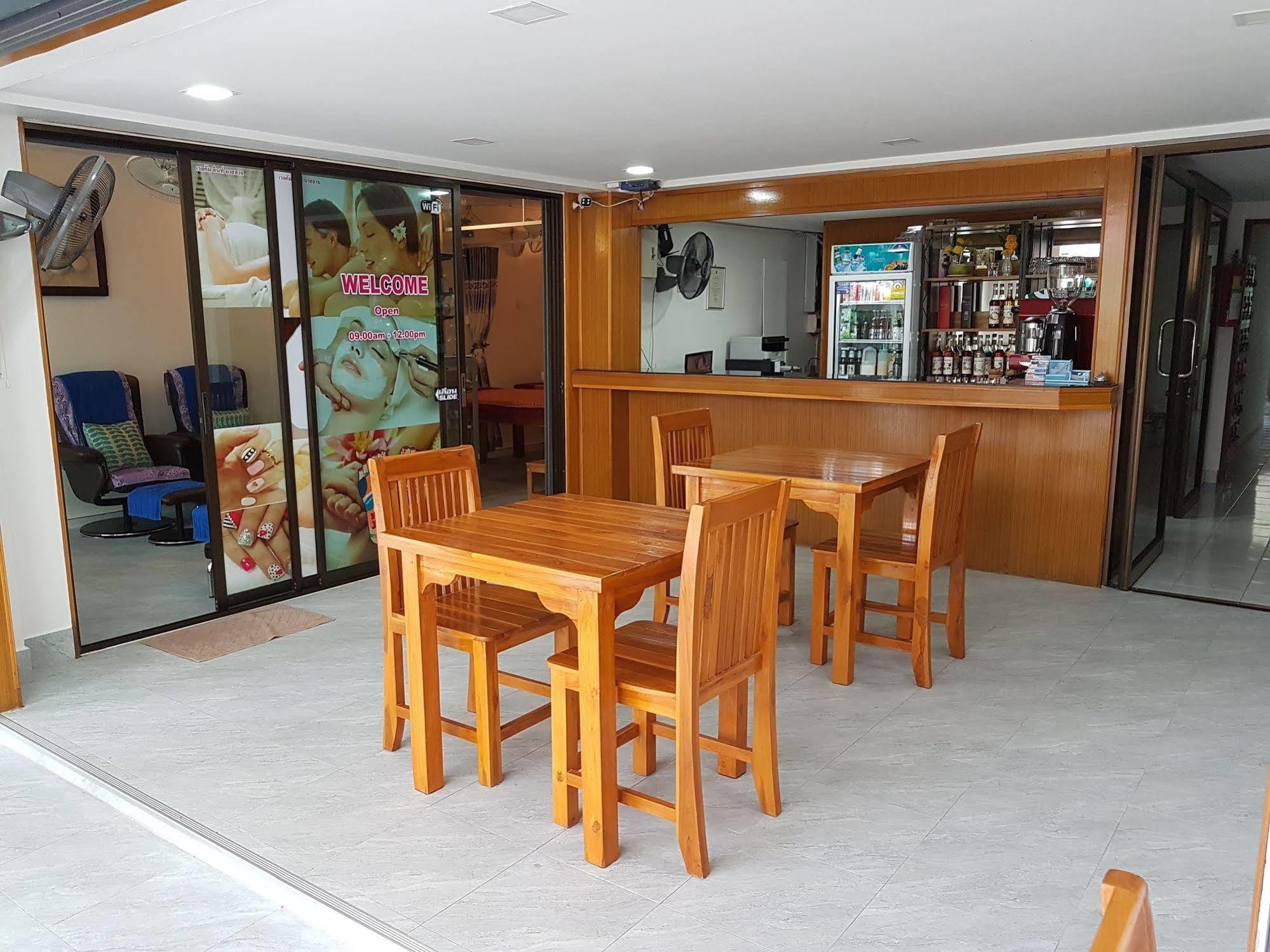 Casa de hóspedes Welcome @ Karon Beach. Single From Only 500 Baht