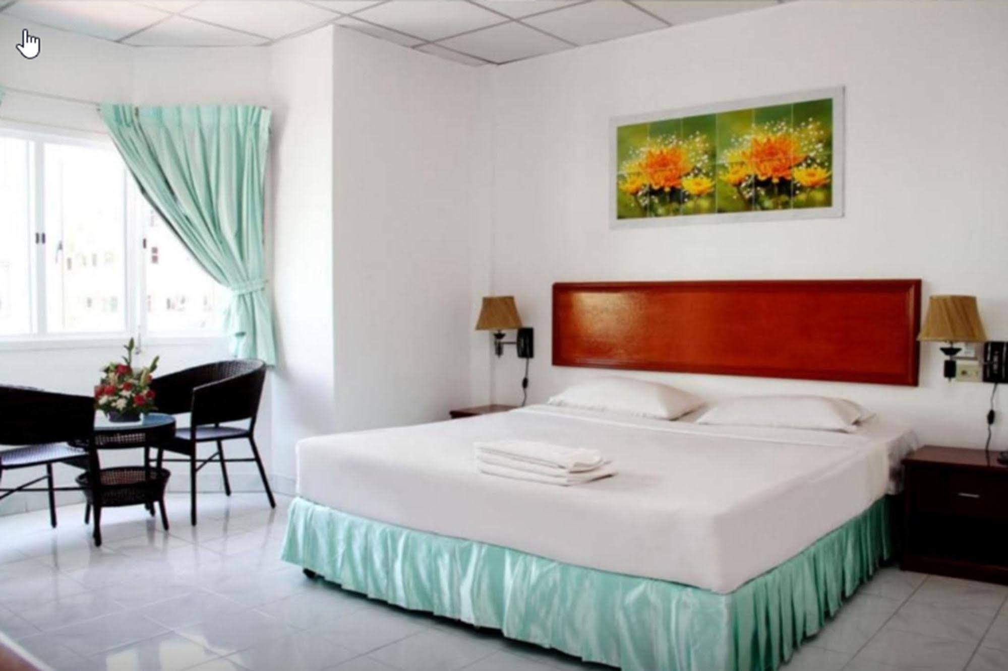 Casa de hóspedes Welcome @ Karon Beach. Single From Only 500 Baht Phuket