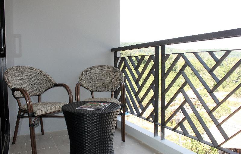 Anana Ecological Hotel