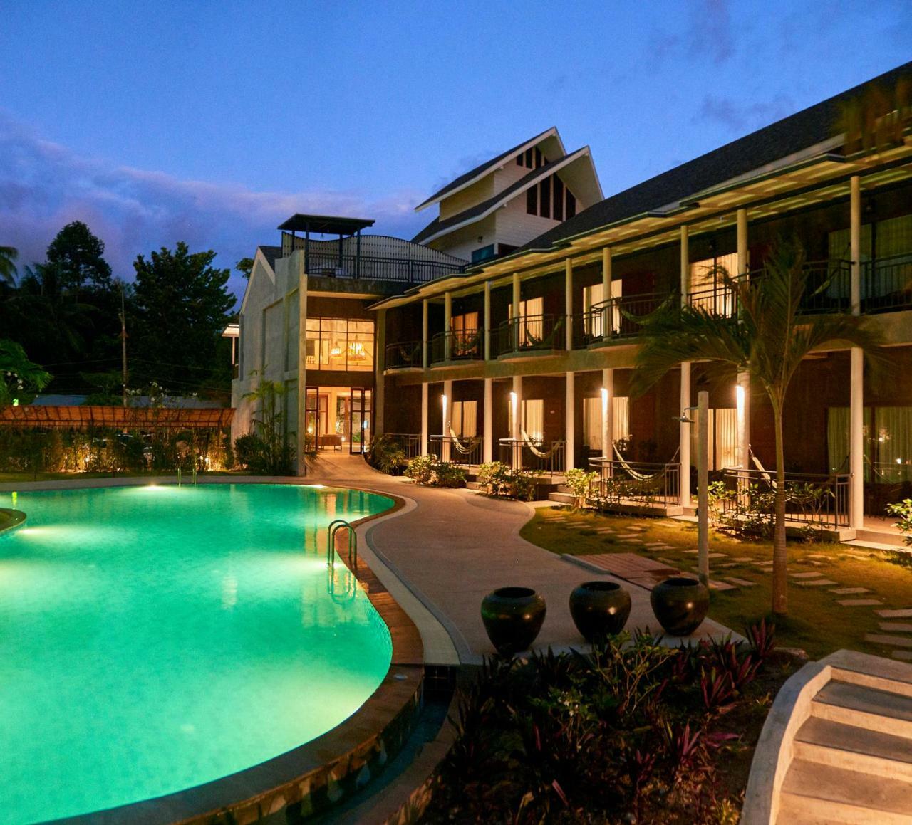 Seaflower Resort 3*