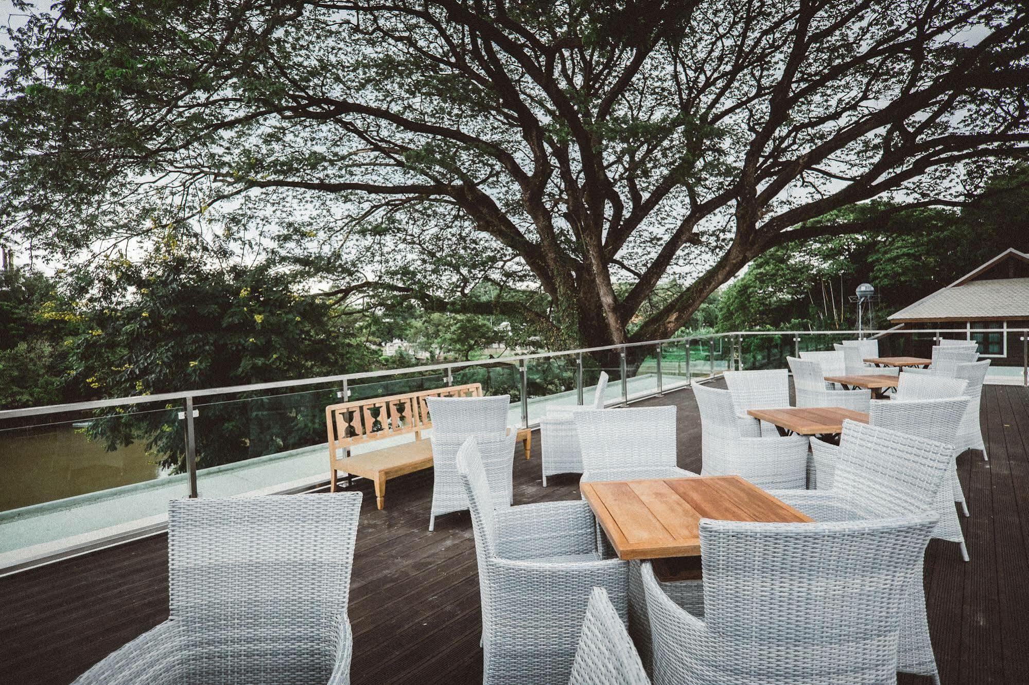 Na Nirand Romantic Boutique 5*
