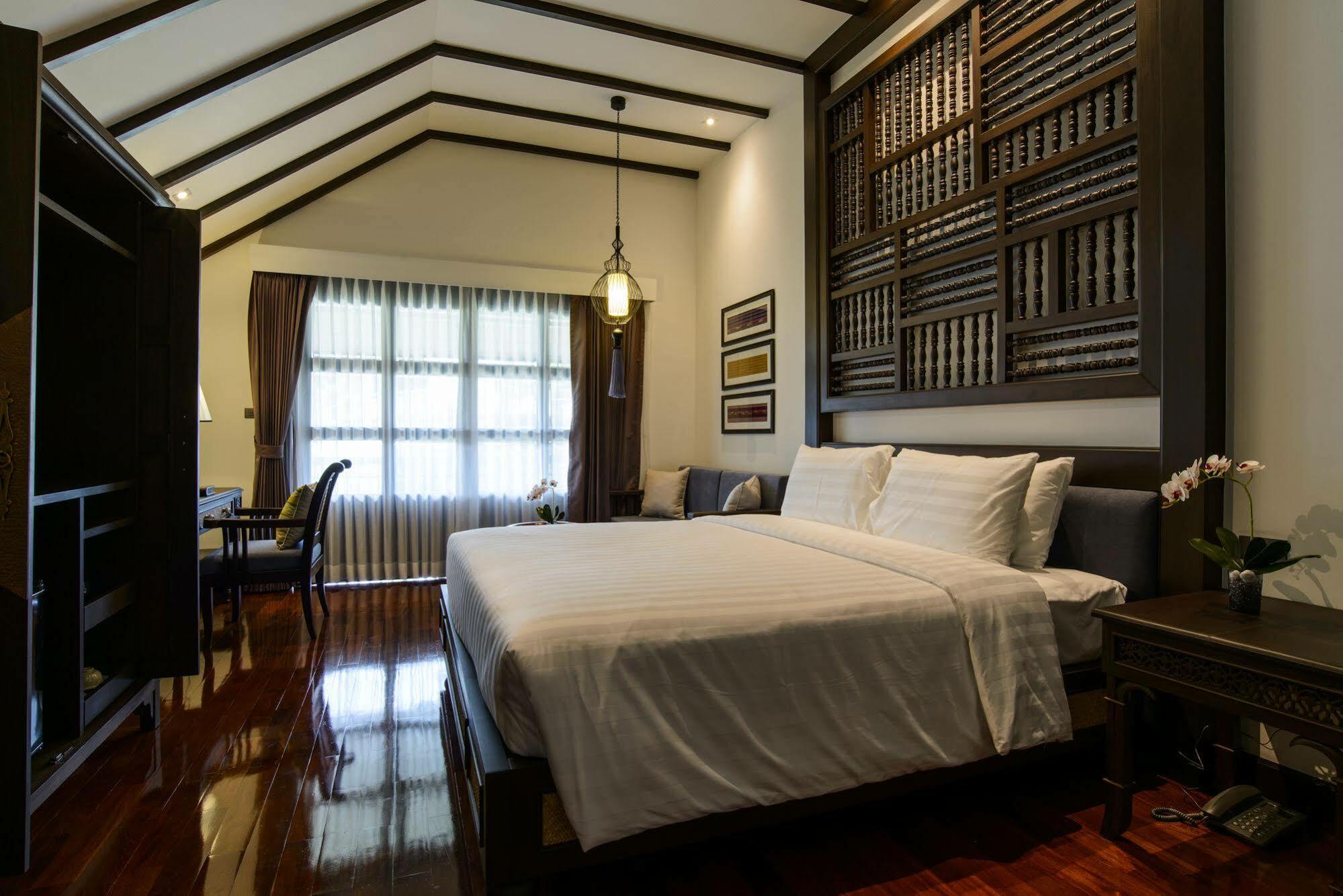 Na Nirand Romantic Boutique 5*