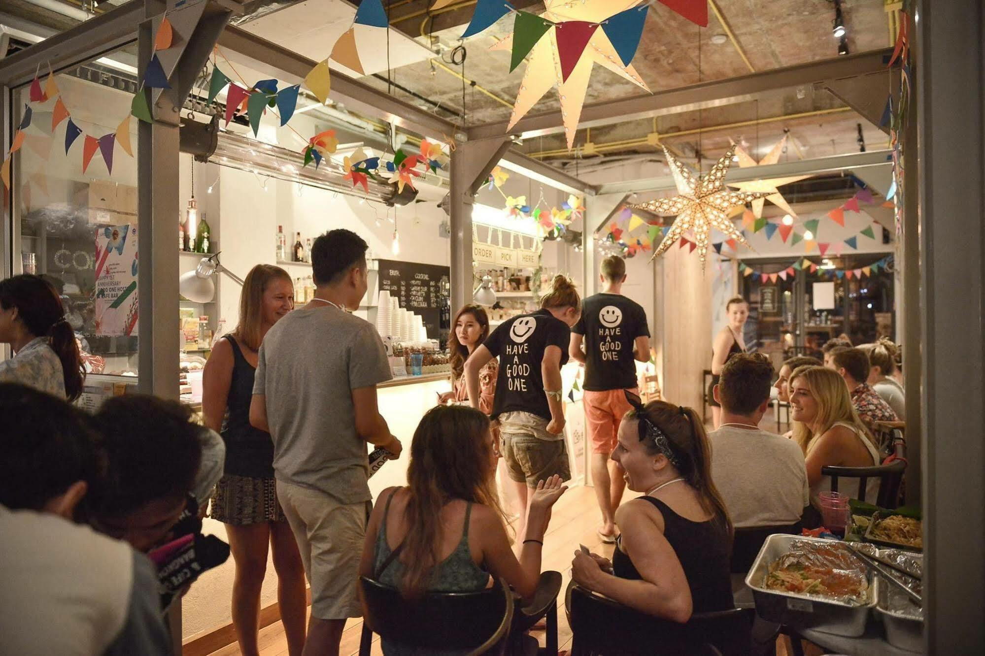 Albergue Good One Poshtel & Cafe Bar *