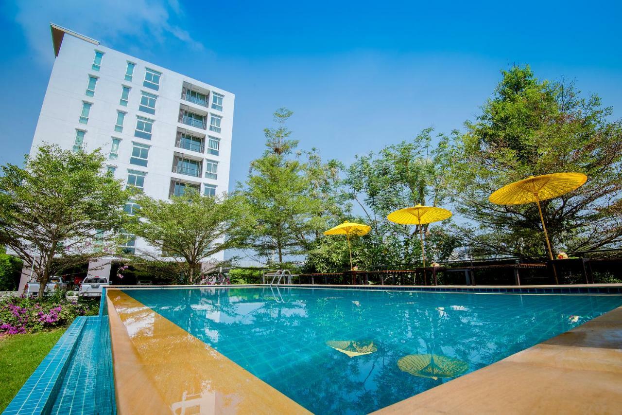 Ny And Hotel Bang Bo