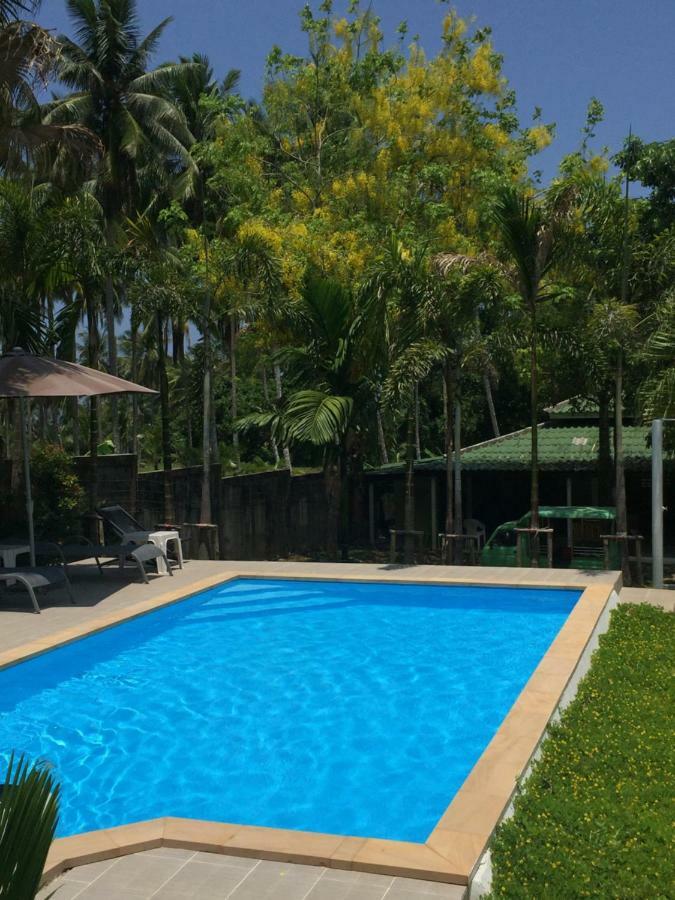 Khaolak Hillside