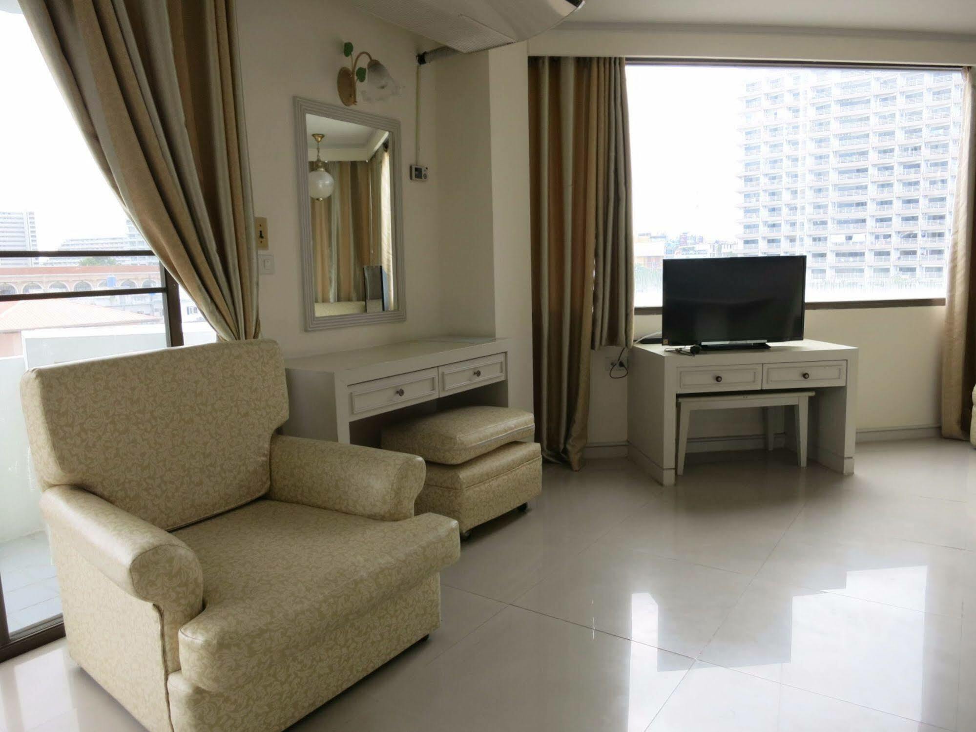 Jomtien Longstay Hotel 3*
