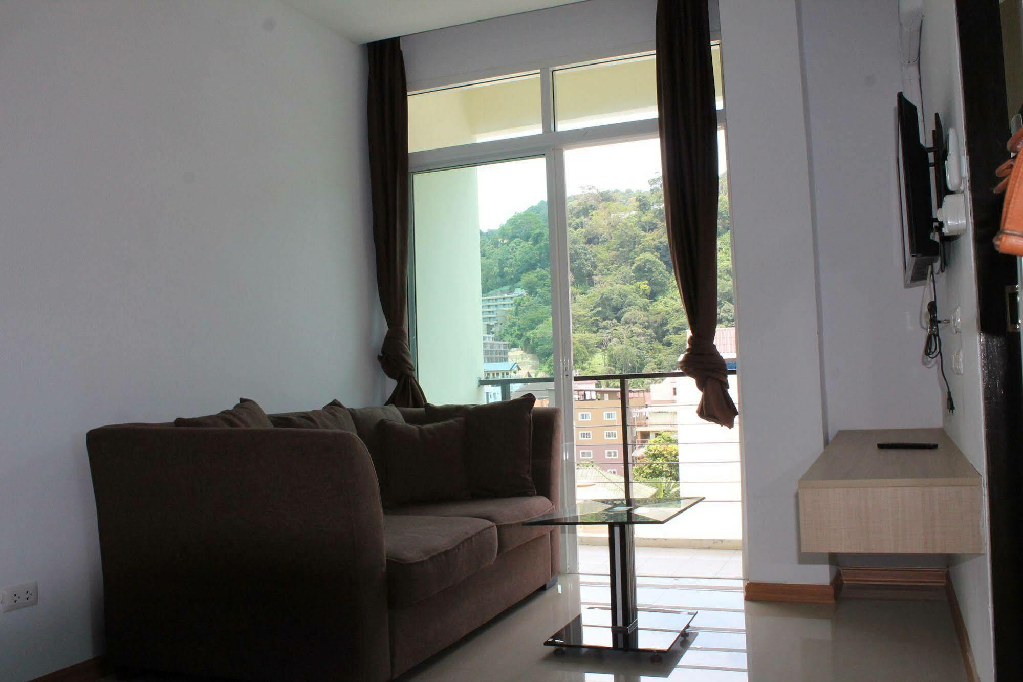 Hotel The C Park Phuket 3*