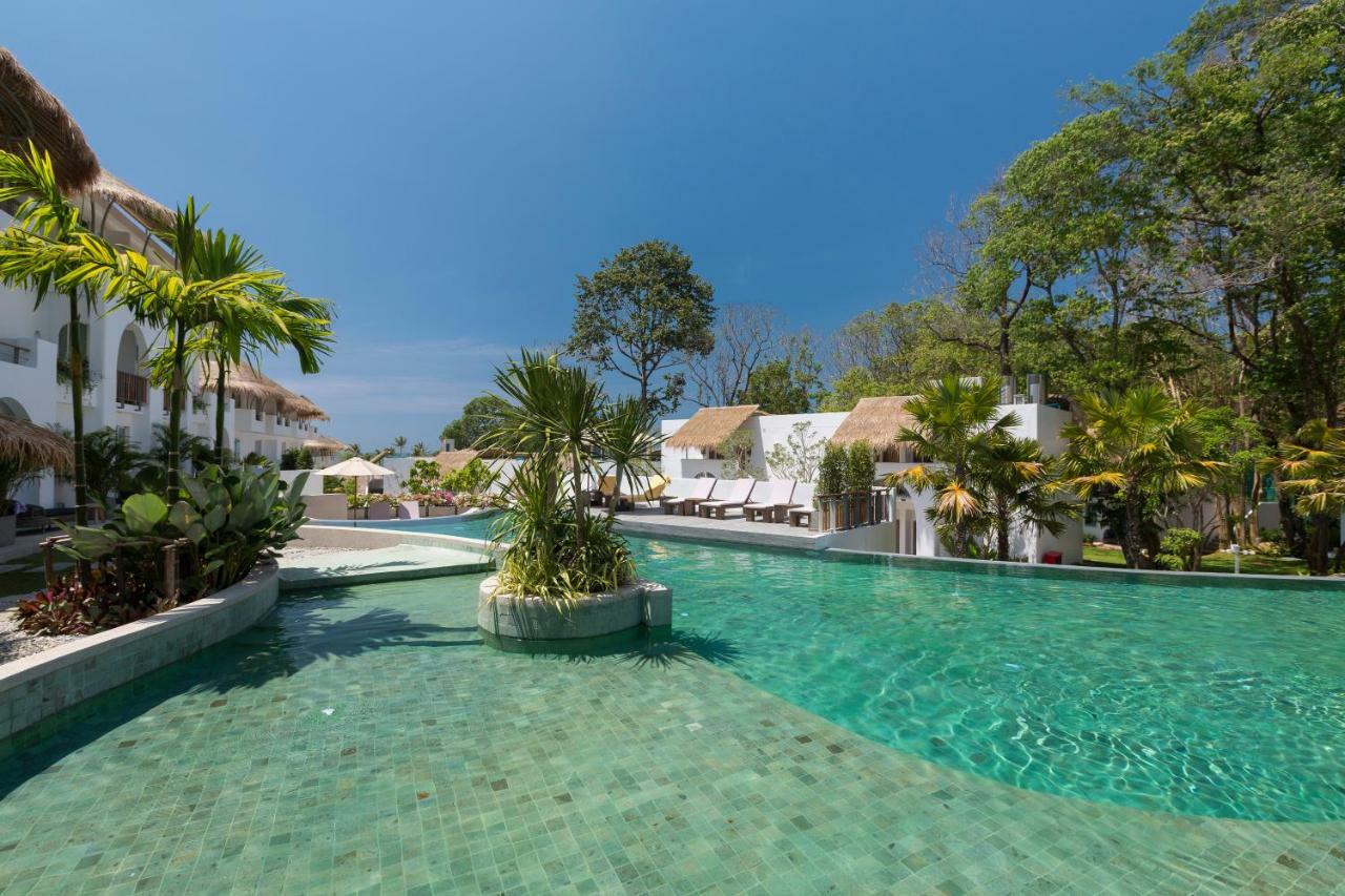 Eden Khaolak And A Lopesan Collection - Sha Extra