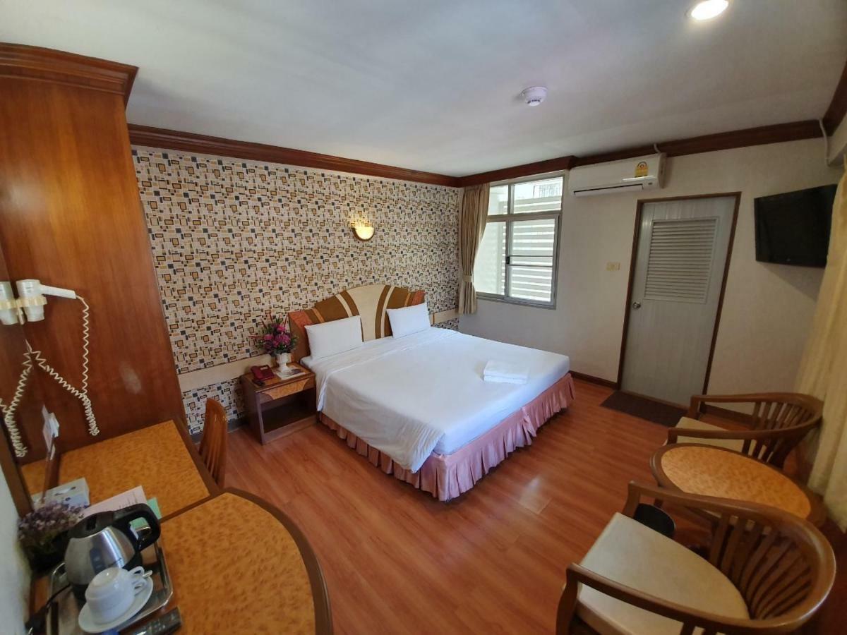 Sakol Hotel