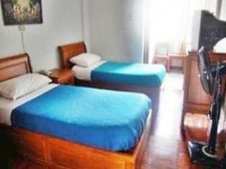 Wiriya House Hostel