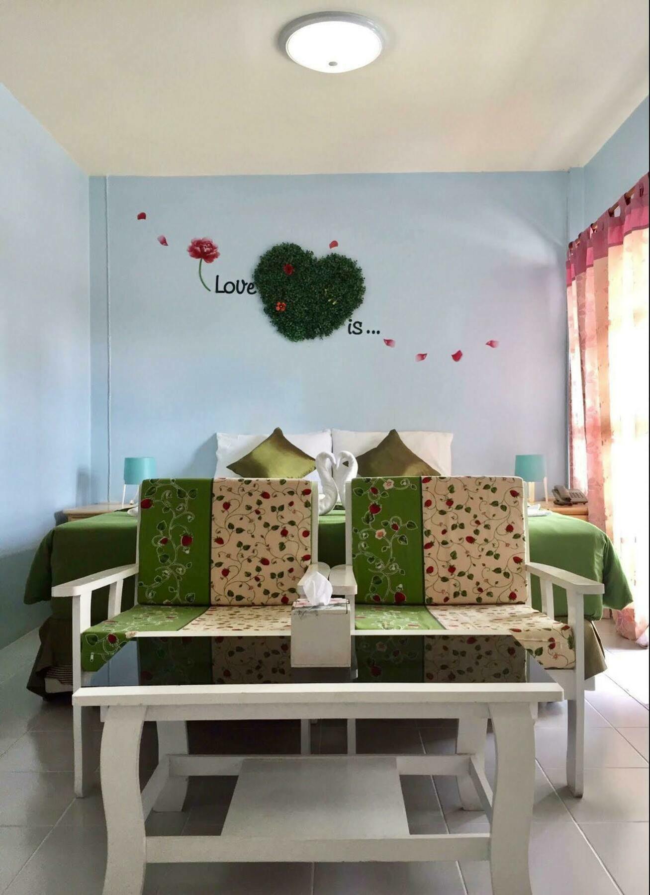Hotel Phunyanuch 3*