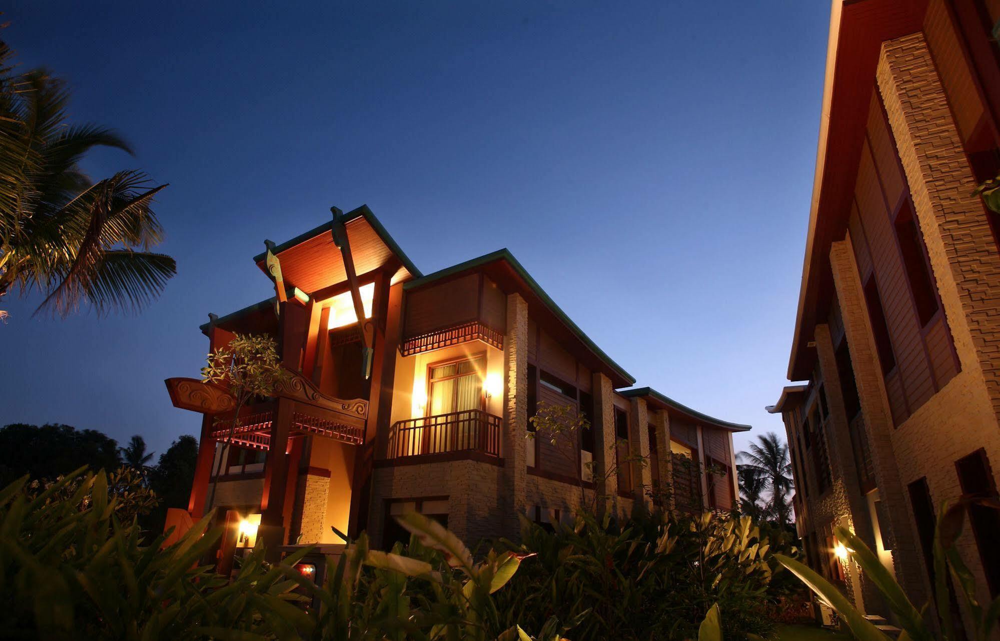 Resort Amatapura Luxury Beachfront
