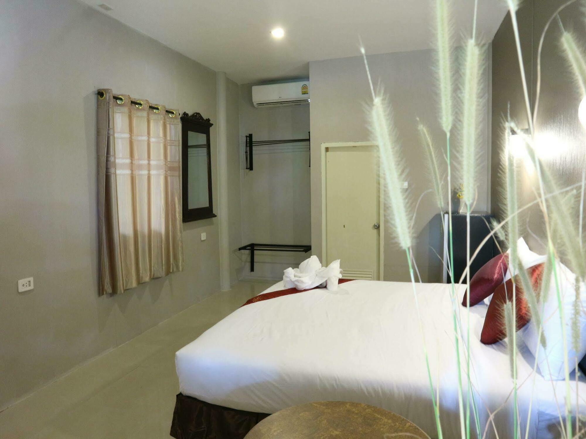 Hotel Lanta Smile @long Koh Lanta