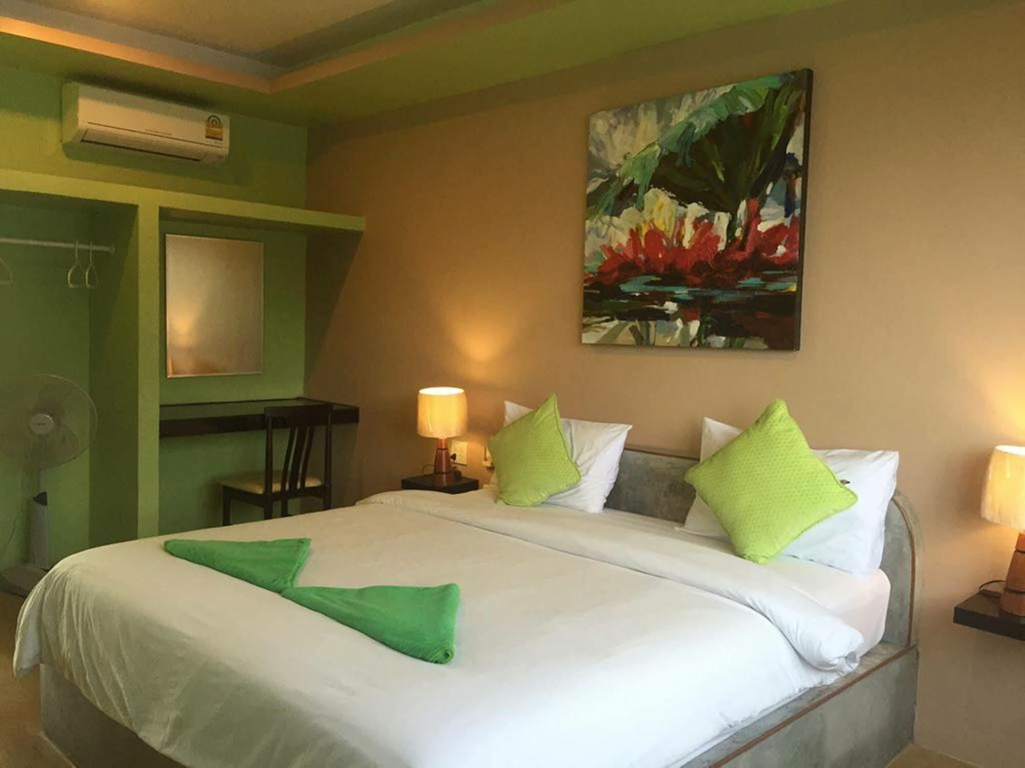 Hotel Bro&sis Place Koh Tao