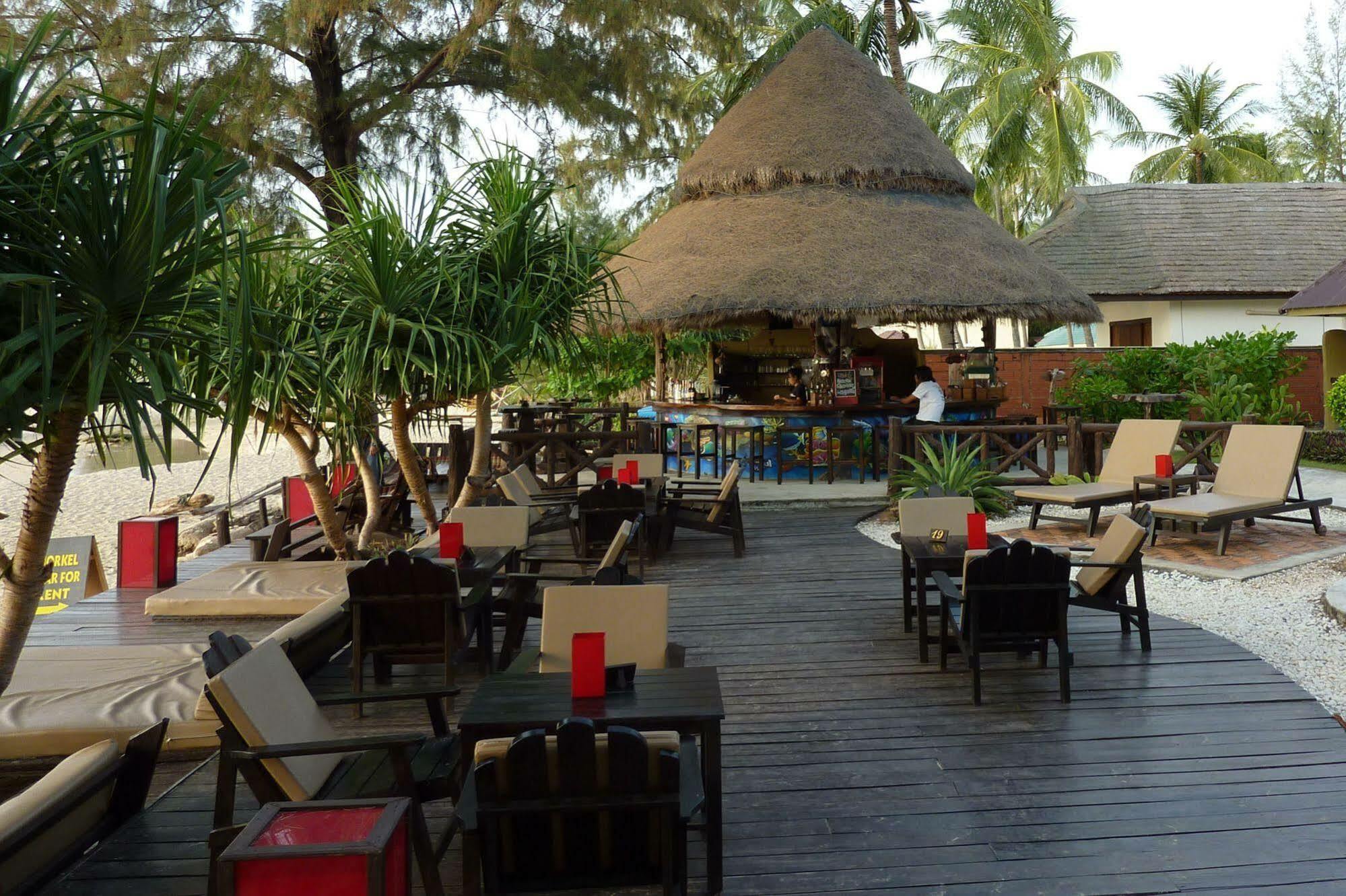 Lanta Castaway 3*