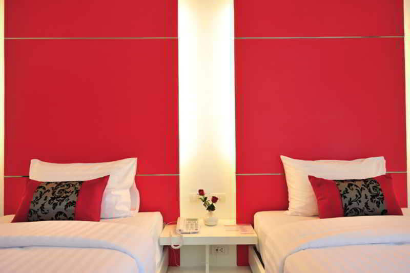 Hotel Alfresco Phuket 3*