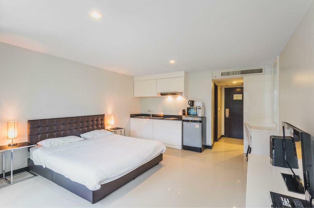 Hotel The Kris Condotel 4*