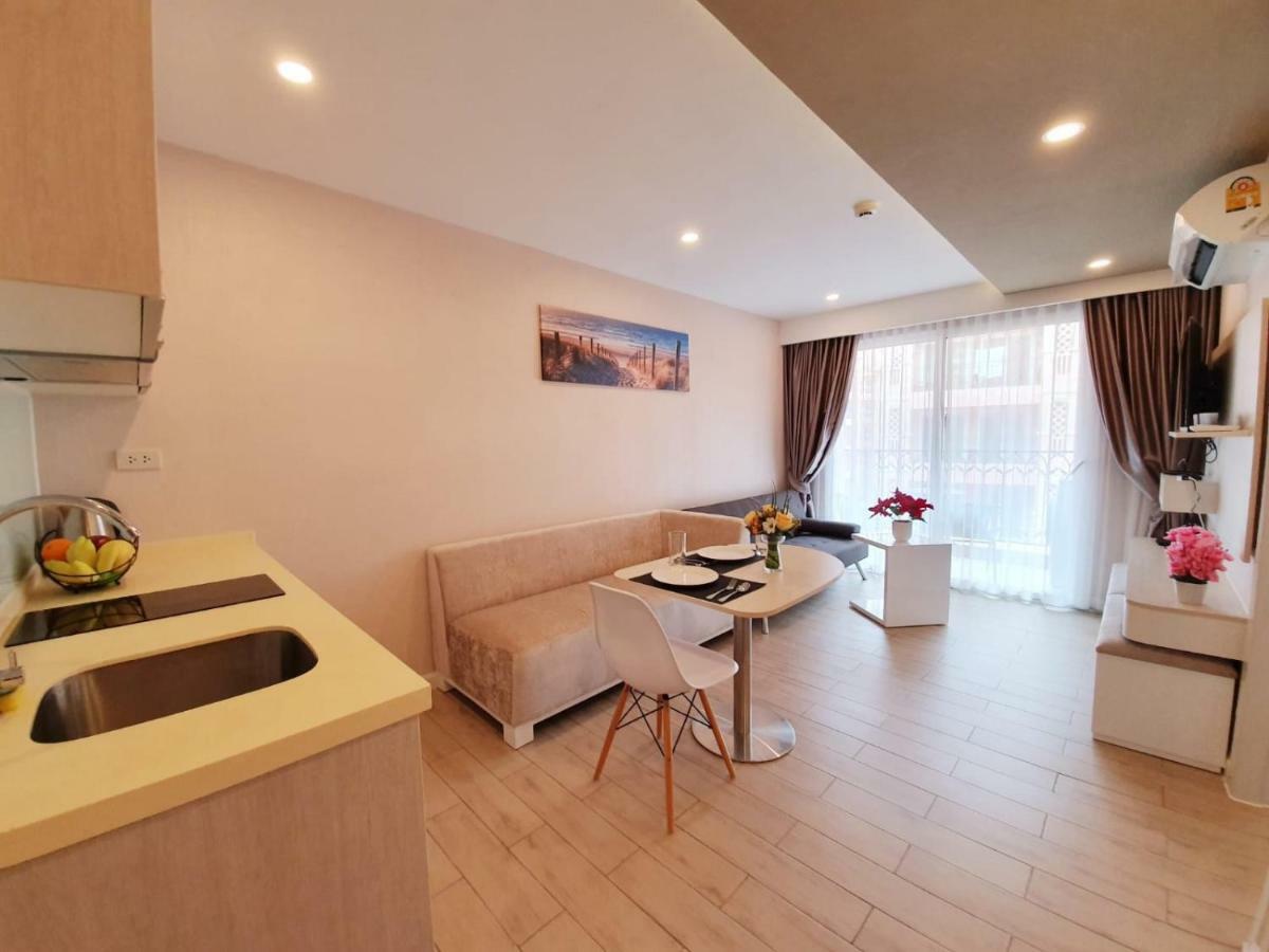 Apartment Seven Seas By Pavel Jomtien Beach