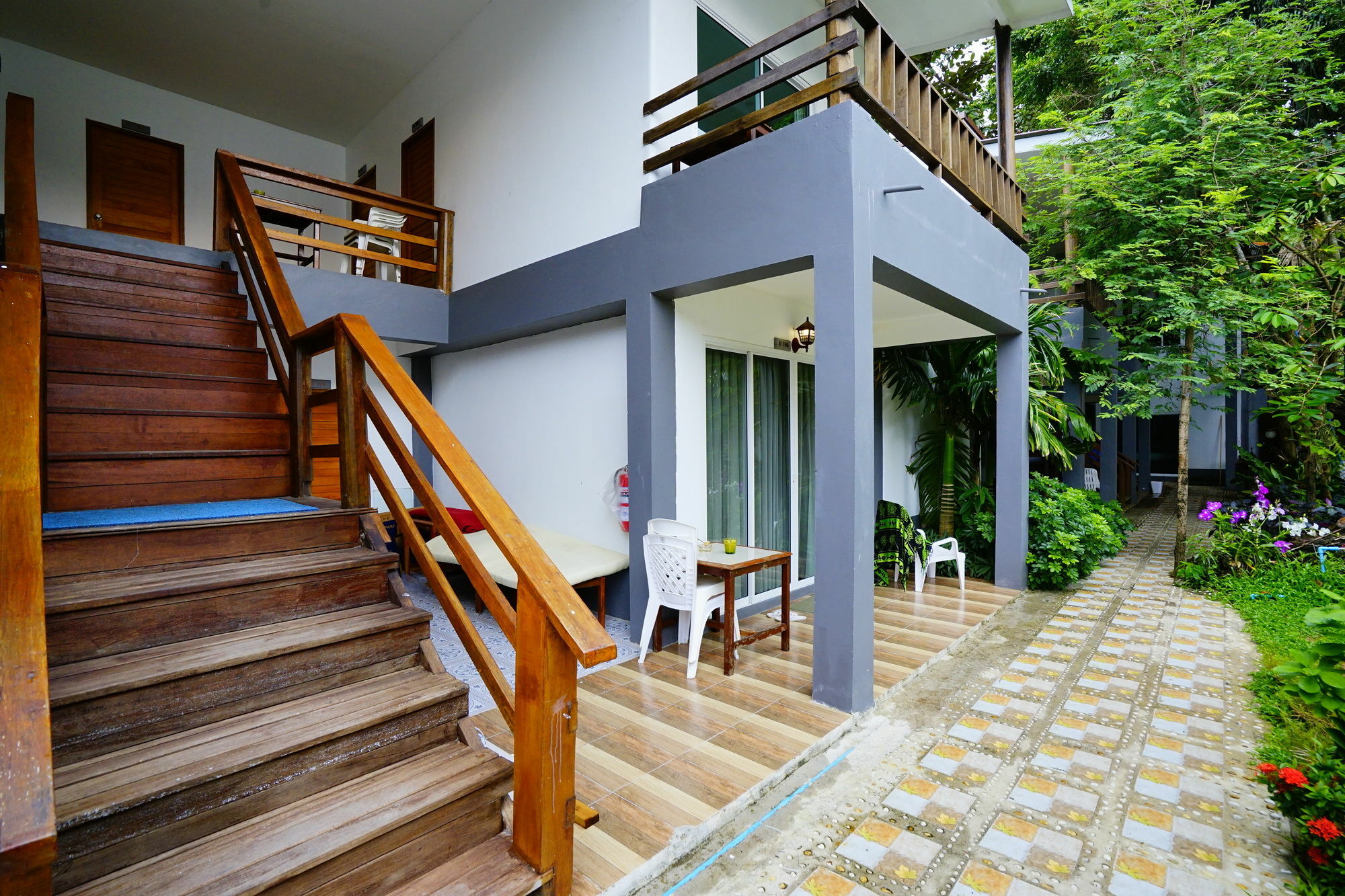 Resort Apple Beachfront 3*